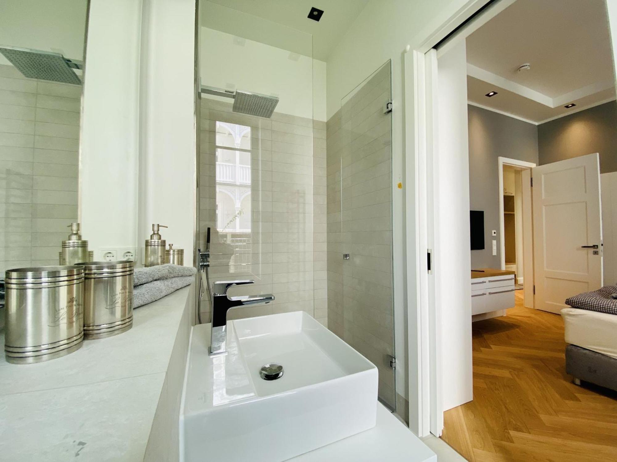 Apartment Luxus Sonnensuite In Der Strandvilla Charlotte